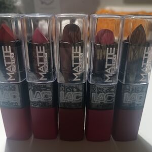 Matte Lipstick — Deep Red & Berry Shades